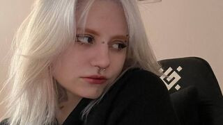 TonHelen Cam