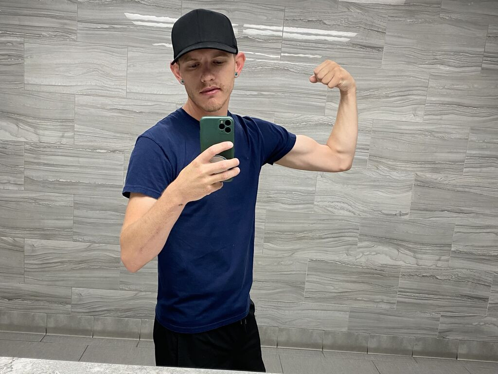 TrophyTroy Nude