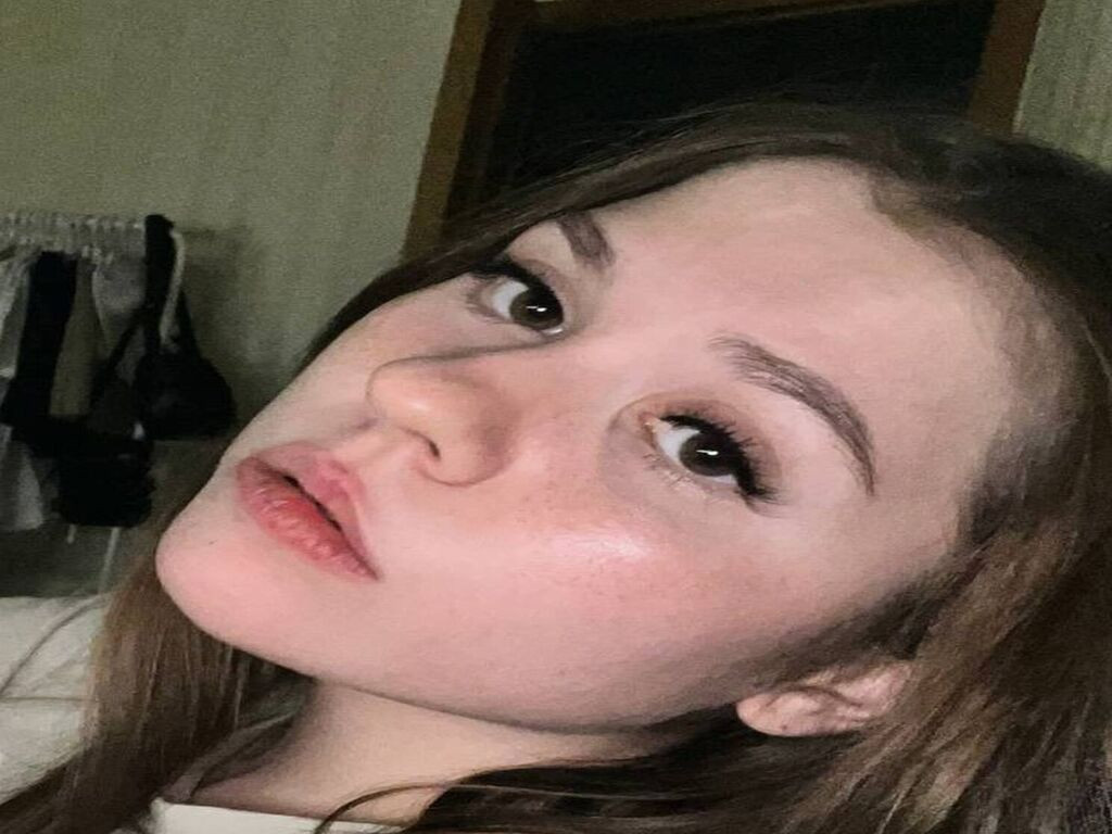 UshaNakama LiveJasmin