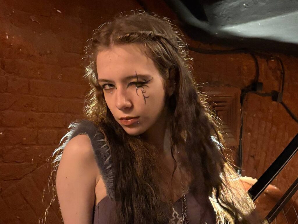 ValrieDory LiveJasmin