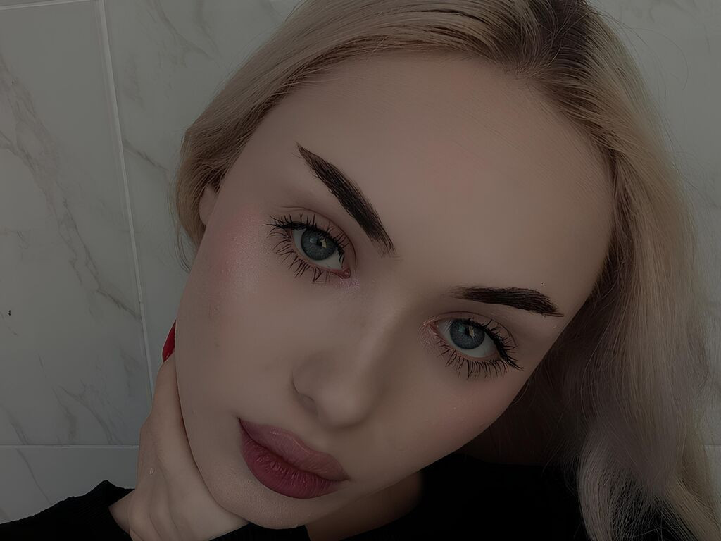 VerginThonbury LiveJasmin