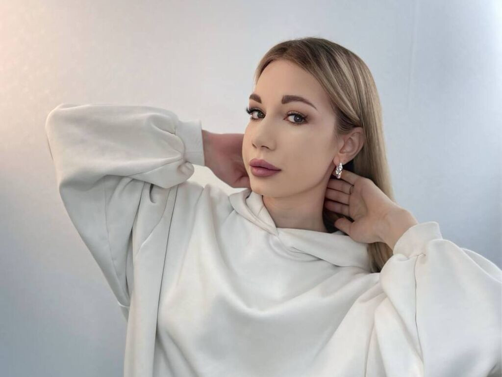 VerniceTheo LiveJasmin