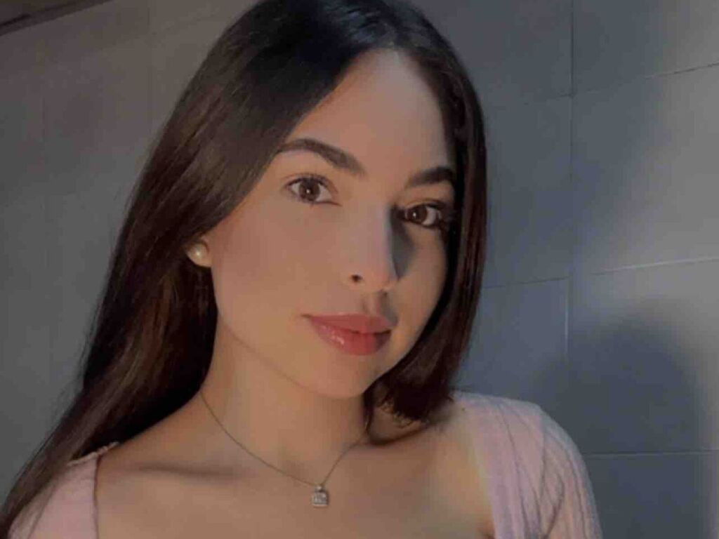 VickiSierra Nude