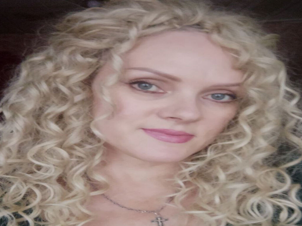 VictoriaNelsoon LiveJasmin