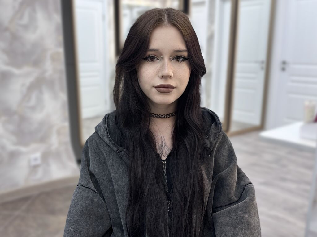 VioletHarme LiveJasmin