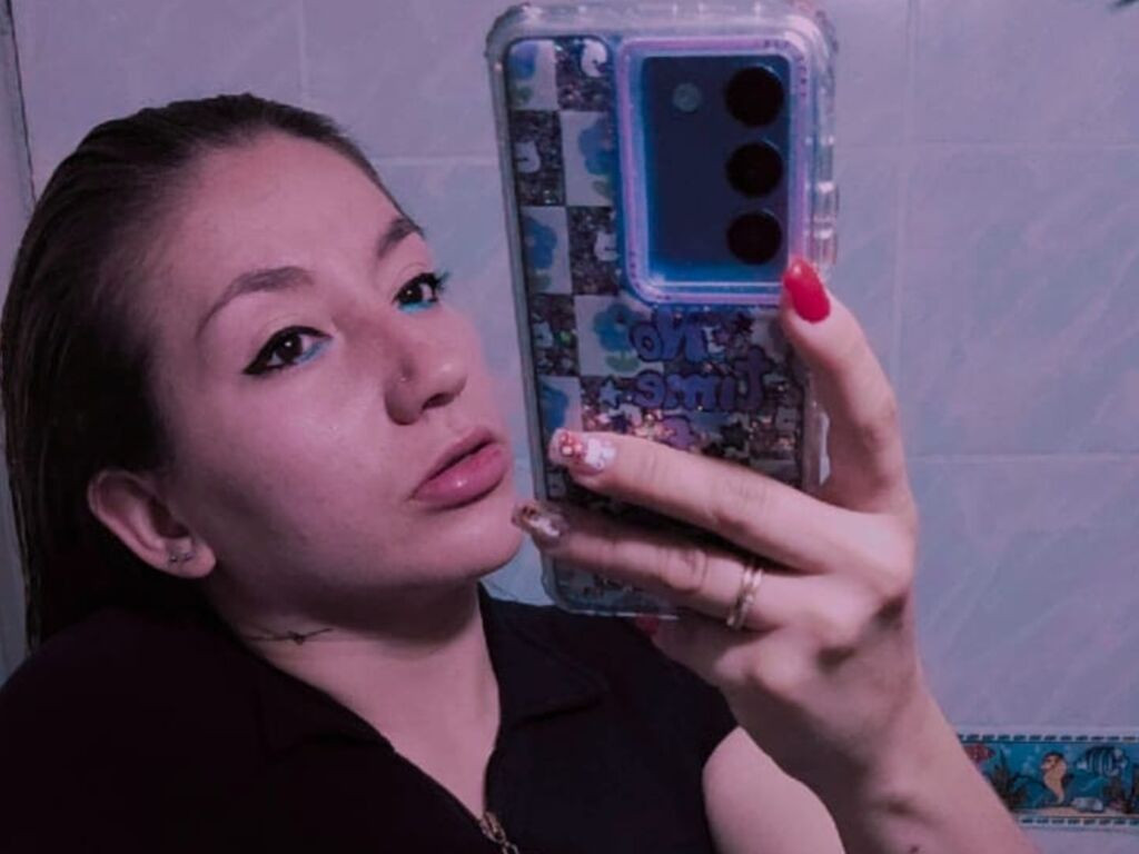 VioletaSolokov LiveJasmin