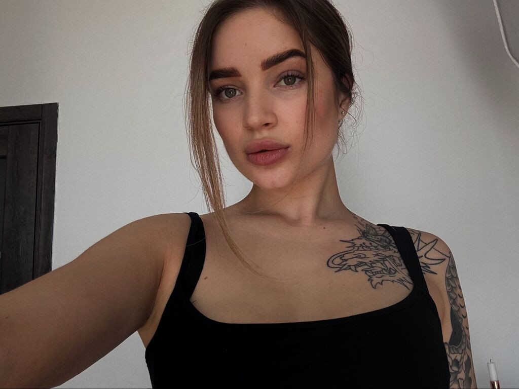 VivienNova Nude