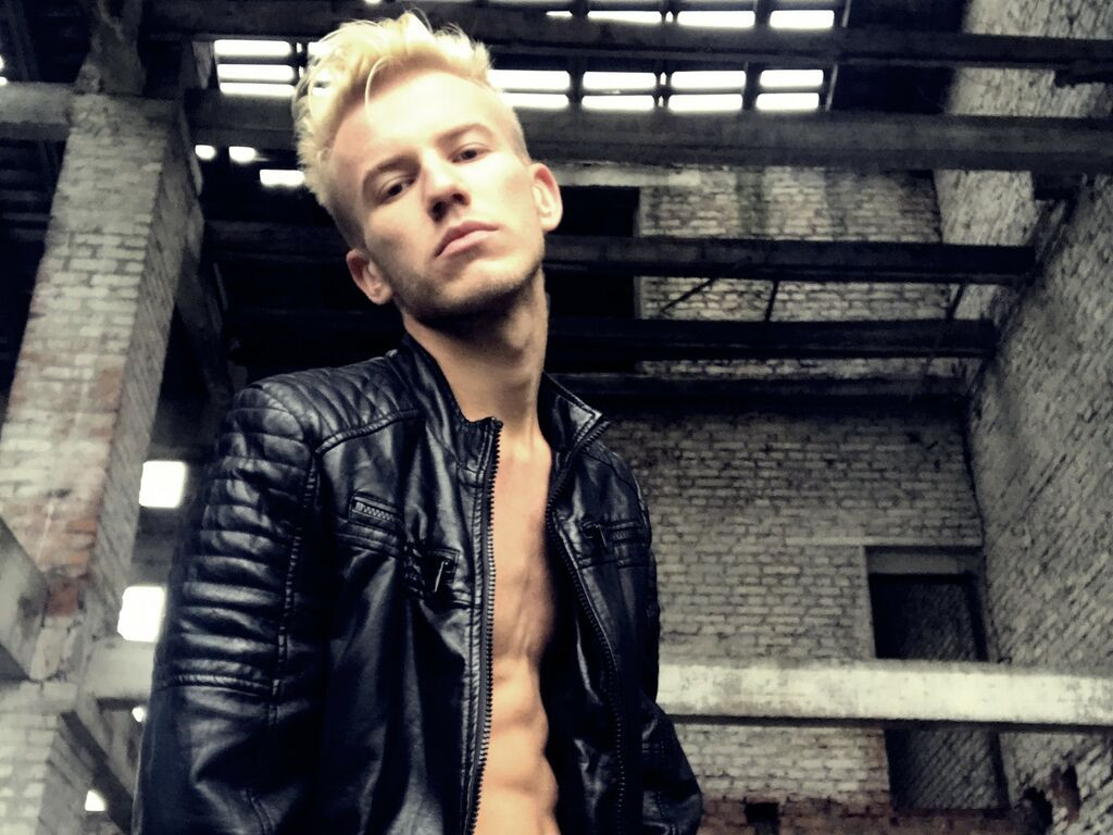 VolesVital Nude