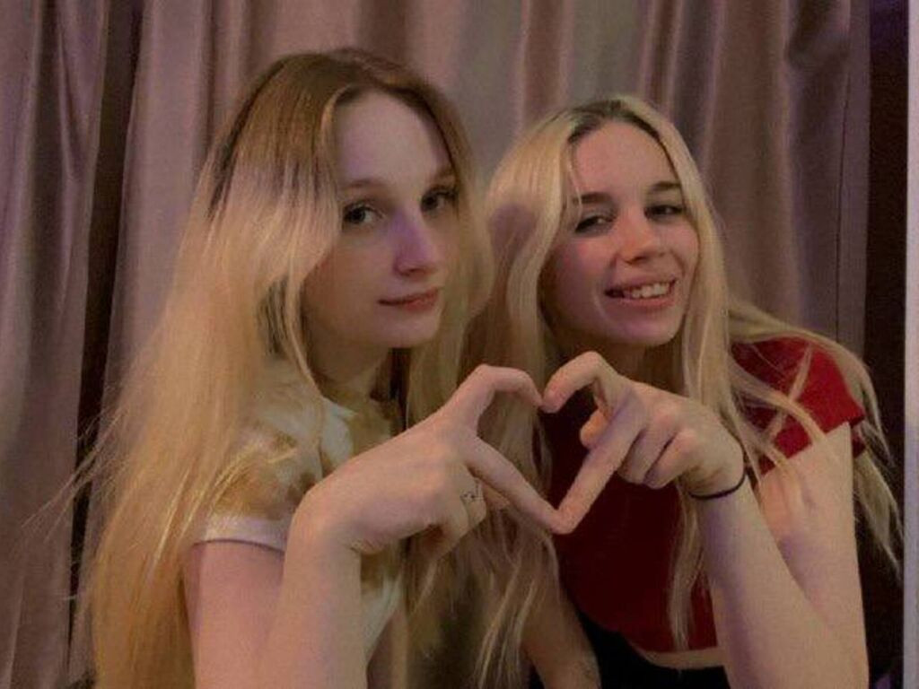 WandaAndDaysi LiveJasmin