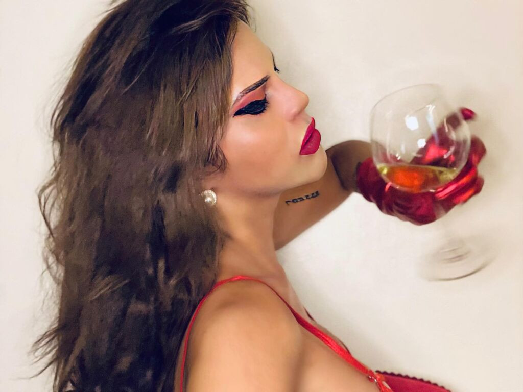 YannieGarcia LiveJasmin