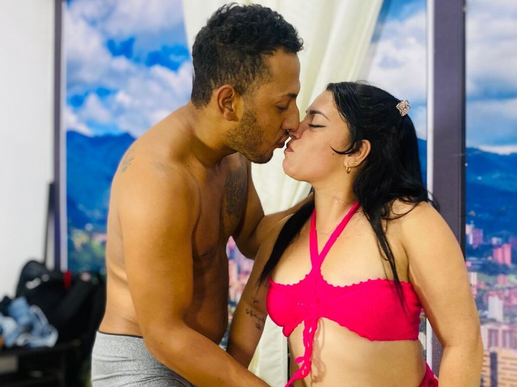 YefAndLucy LiveJasmin