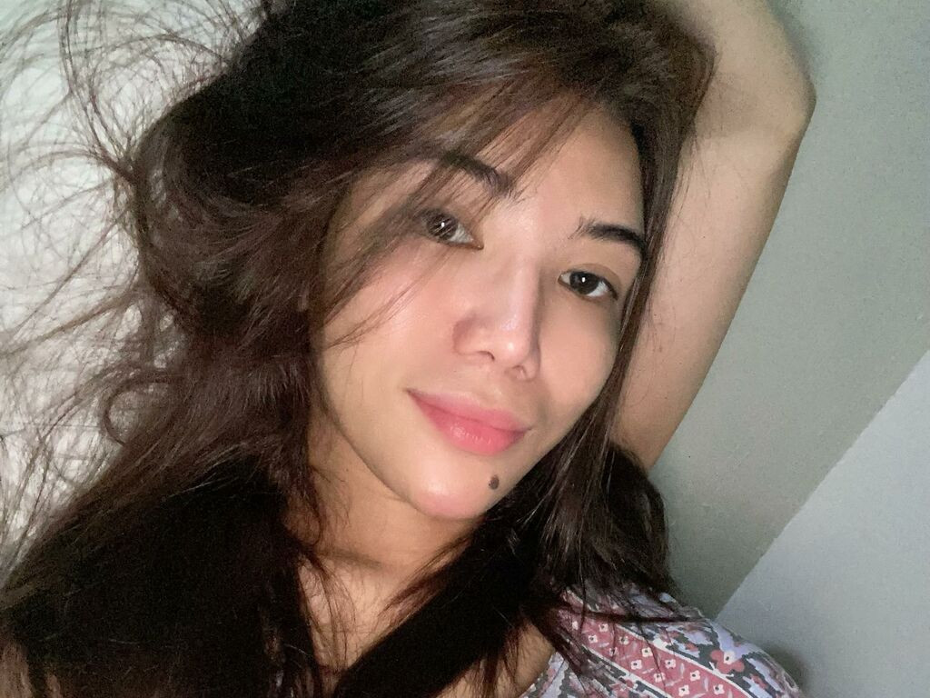 YeshaMaxwell Desnudo