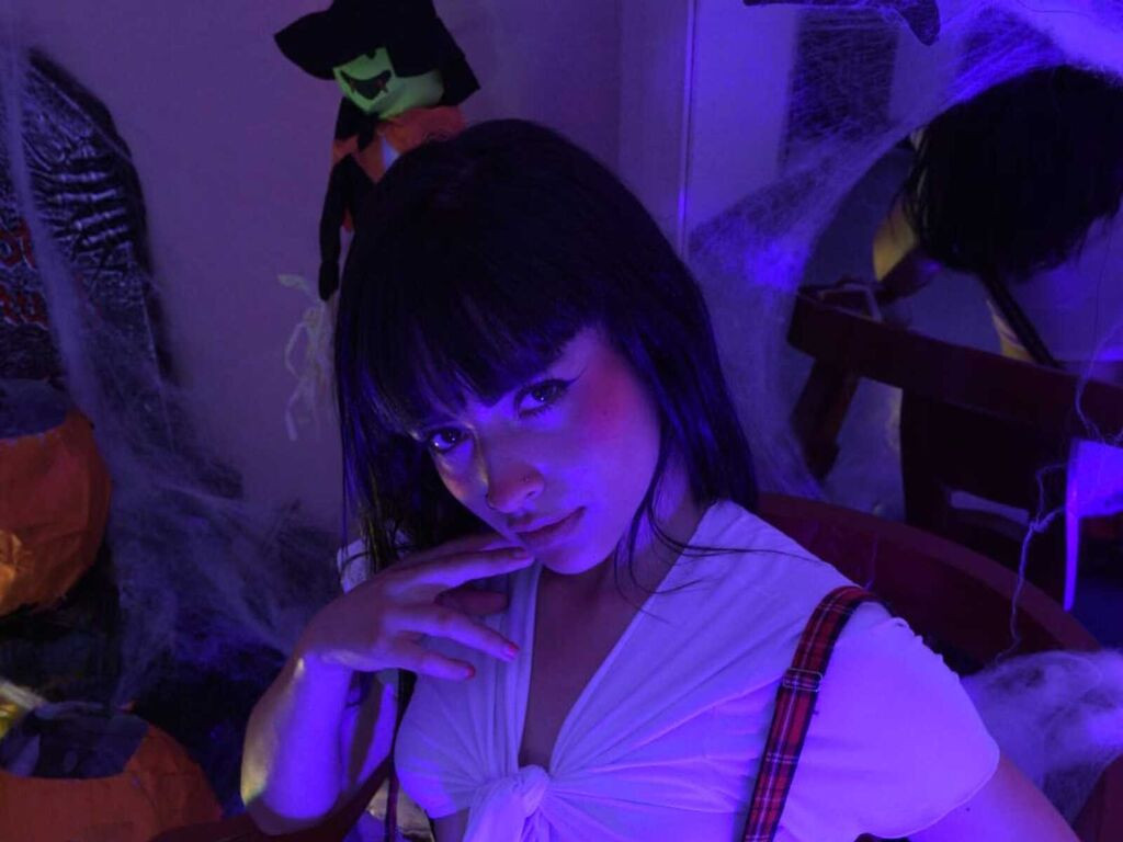 YessiRutherford Nude