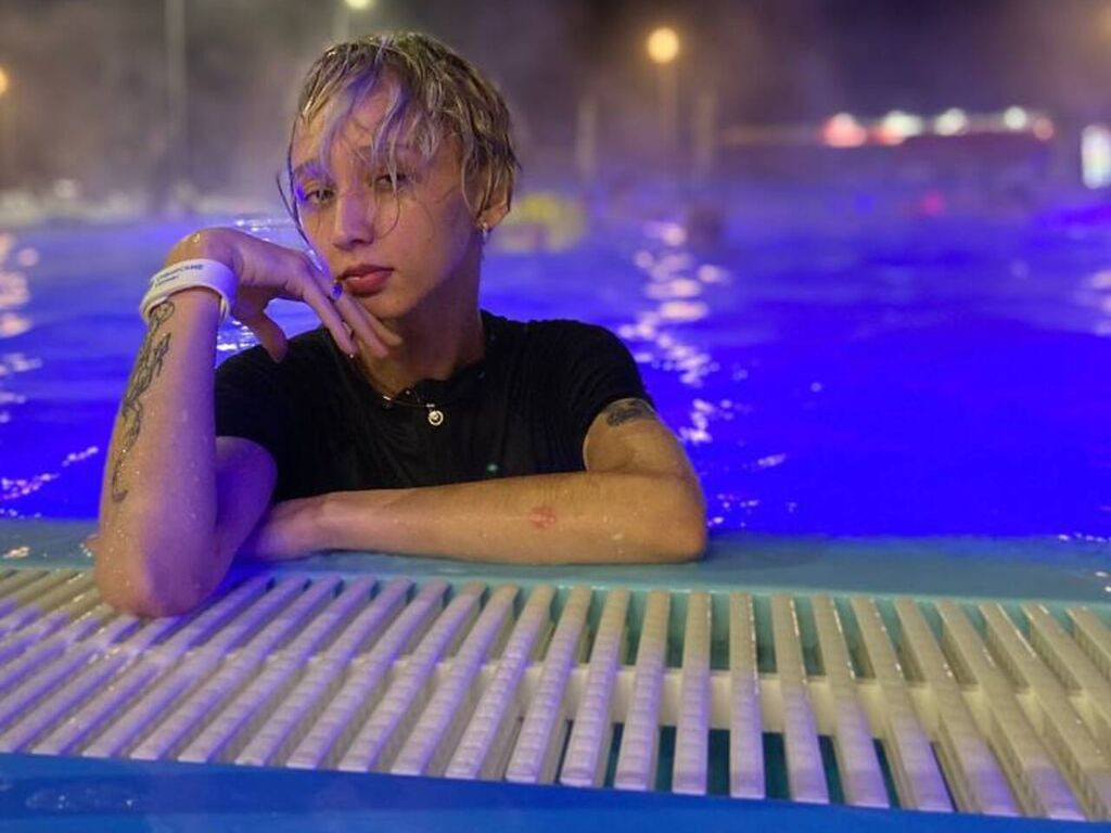 YuetteFreuden Desnudo