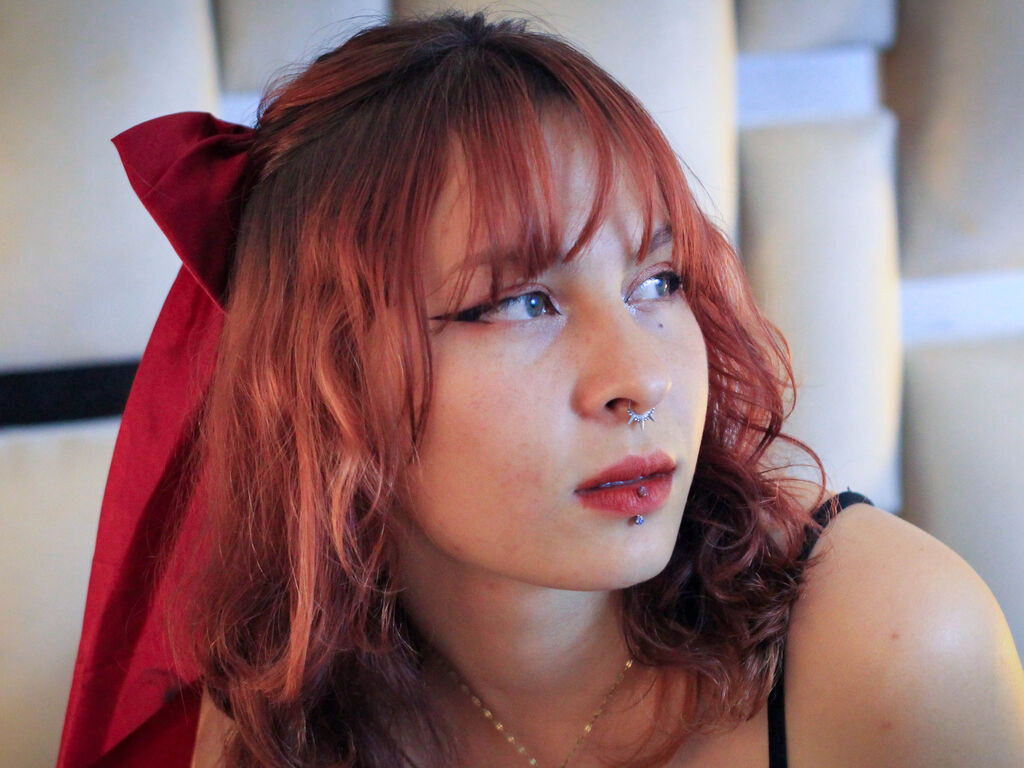 ZaziRose LiveJasmin