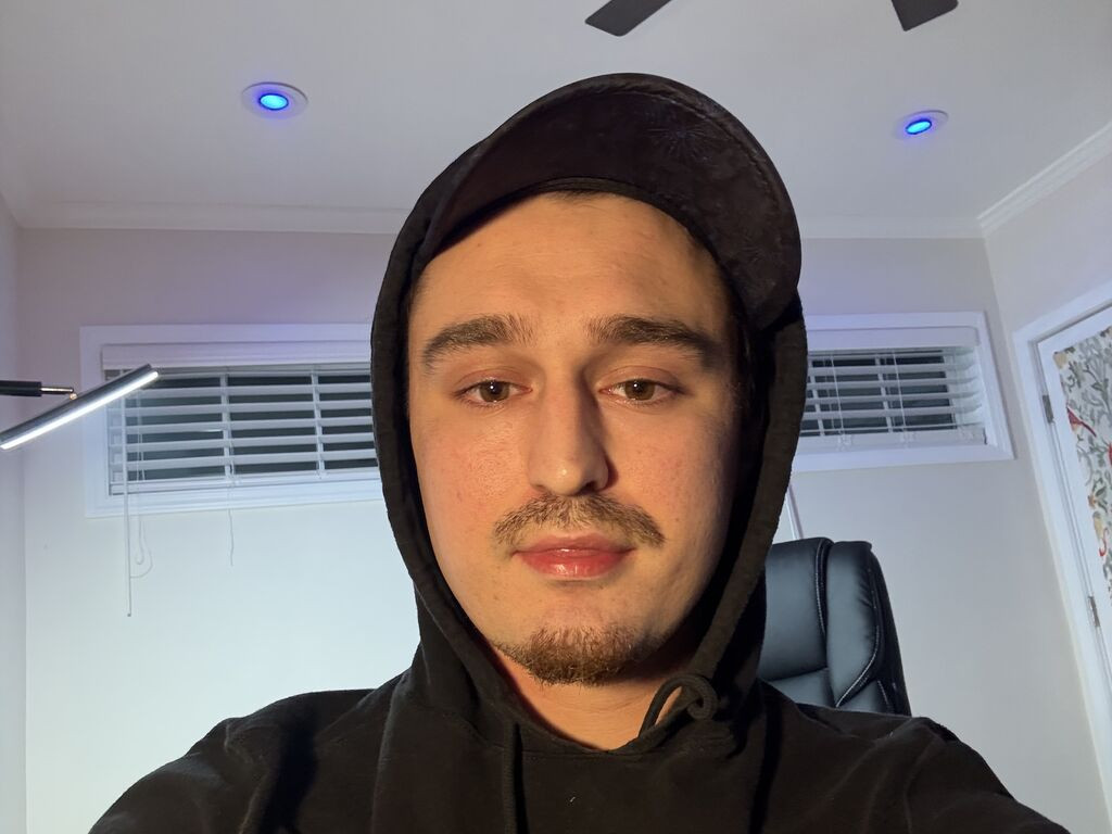 andrenoma LiveJasmin