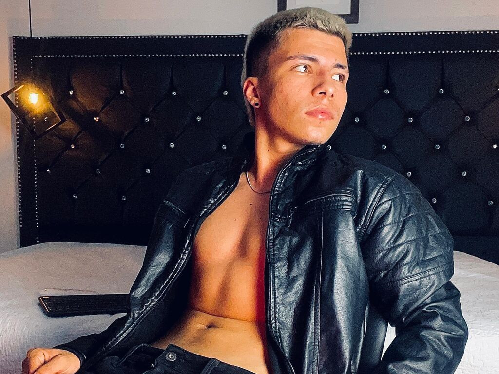 logangreey LiveJasmin